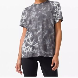 Lululemon t shirt